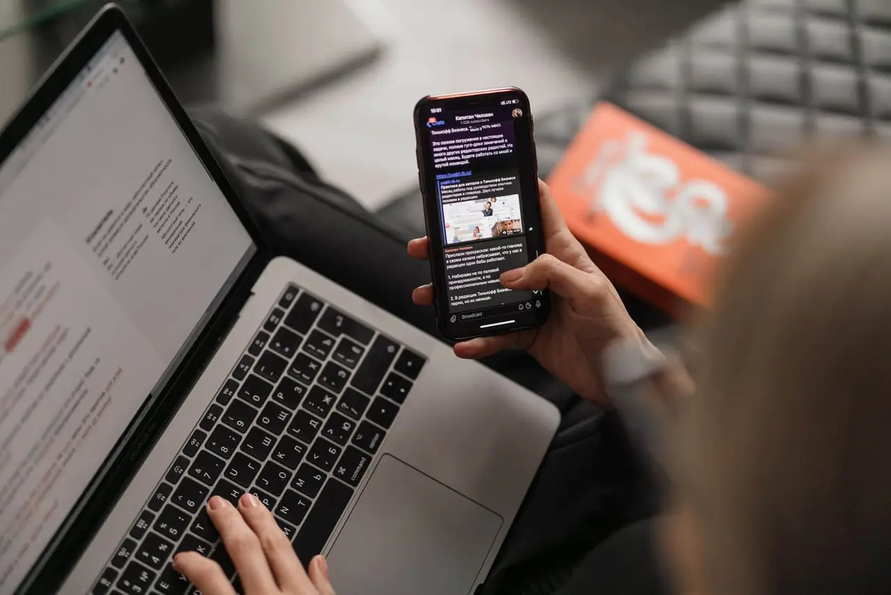 Text Messaging Takes the Lead: 6 Game-Changing Perks for Your Business
